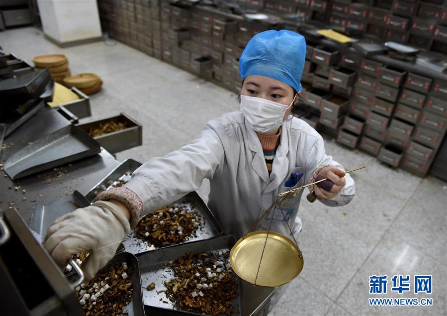 （聚焦疫情防控&middot;圖文互動）（14）分秒必爭！一切為了治病救人&mdash;&mdash;中國抗疫生命至上的生動實踐