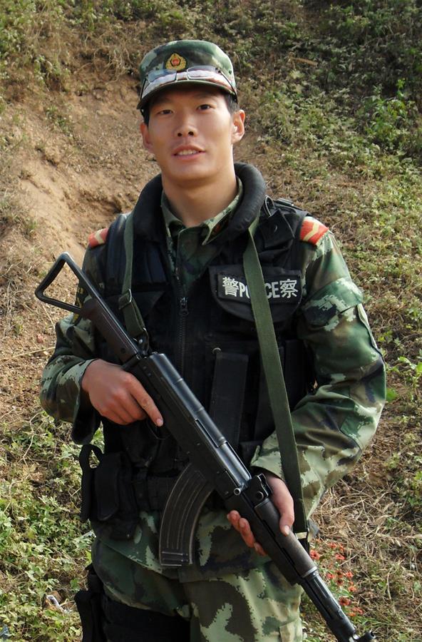 （為了民族復興&middot;英雄烈士譜&middot;圖文互動）張楠：忠誠衛(wèi)士　青春無悔