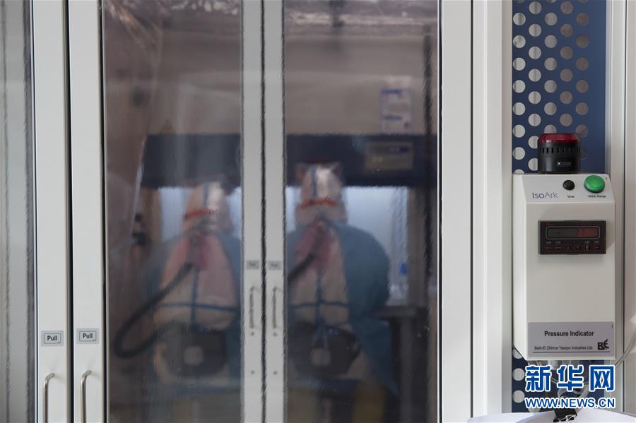 （在習(xí)近平新時(shí)代中國特色社會主義思想指引下&mdash;&mdash;新時(shí)代新作為新篇章&middot;習(xí)近平總書記關(guān)切事&middot;圖文互動）（2）祛疫未竟 征衣不解&mdash;&mdash;綏芬河小城的抗疫故事