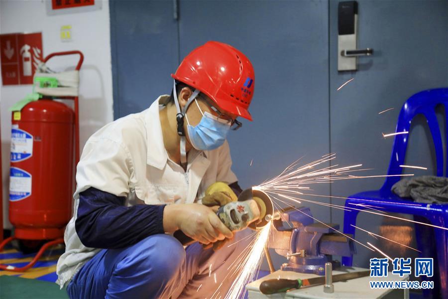 （全球抗疫進(jìn)行時&middot;圖文互動）（3）通訊：額勒賽水電站為疫情下的柬埔寨提供發(fā)展動力