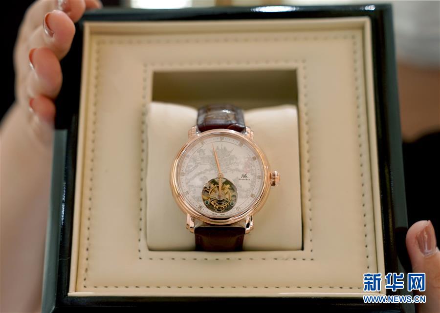 （新華全媒頭條&middot;圖文互動）（4）&ldquo;風(fēng)&rdquo;起&ldquo;云&rdquo;涌 中國品牌在全球戰(zhàn)&ldquo;疫&rdquo;中崛起