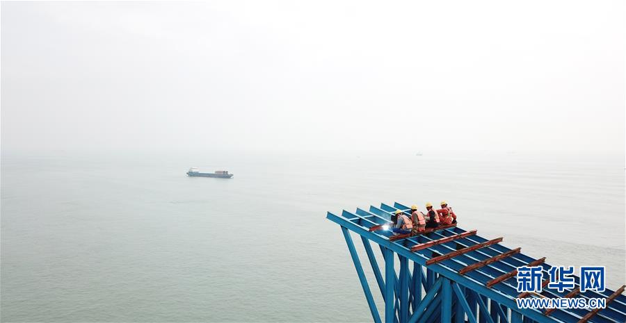 （在習(xí)近平新時(shí)代中國特色社會(huì)主義思想指引下&mdash;&mdash;新時(shí)代新作為新篇章&middot;習(xí)近平總書記關(guān)切事&middot;圖文互動(dòng)）（2）新機(jī)遇、新引擎&mdash;&mdash;重大工程重大項(xiàng)目建設(shè)新動(dòng)向觀察