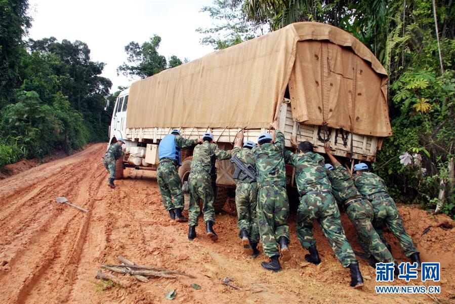 （新華全媒頭條&middot;圖文互動）（2）崢嶸歲月30年 中國藍盔衛(wèi)和平
