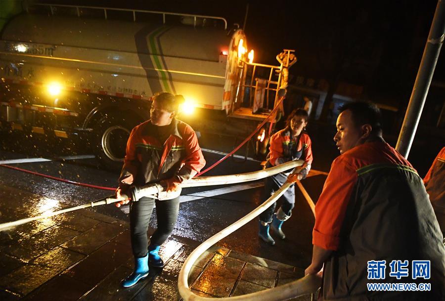 （在習(xí)近平新時(shí)代中國(guó)特色社會(huì)主義思想指引下&mdash;&mdash;新時(shí)代新作為新篇章&middot;習(xí)近平總書記關(guān)切事&middot;圖文互動(dòng)）（3）戰(zhàn)洪魔　保安全&mdash;&mdash;近期防汛救災(zāi)熱點(diǎn)觀察