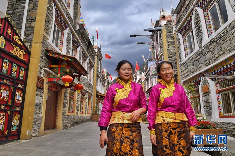 （圖文互動）（5）雪山草地展新貌&mdash;&mdash;四川阿壩州脫貧奔小康紀(jì)實