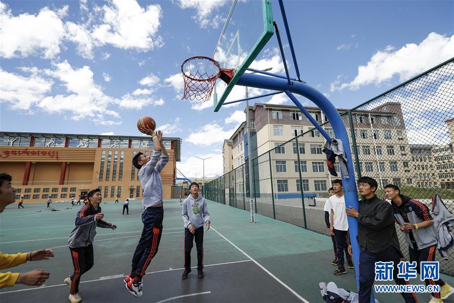 （圖文互動）（10）雪山草地展新貌&mdash;&mdash;四川阿壩州脫貧奔小康紀(jì)實