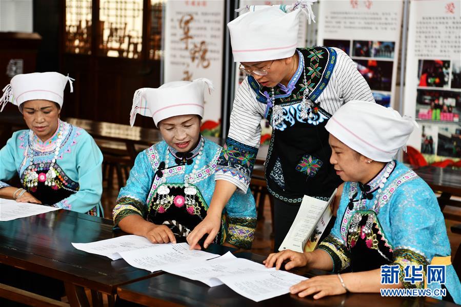 （新時代文明實踐&middot;圖文互動）（3）文明春風入萬家&mdash;&mdash;新時代文明實踐中心助推黨的創(chuàng)新理論在基層落地生根