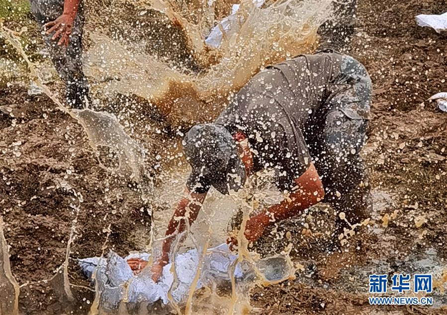 （防汛抗洪&middot;圖文互動(dòng)）（3）東部戰(zhàn)區(qū)陸軍再次抽調(diào)1.6萬余人增援抗洪一線