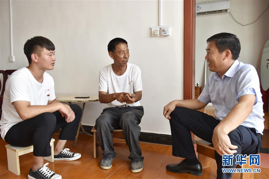 （決戰(zhàn)決勝脫貧攻堅(jiān)&middot;圖文互動(dòng)）（1）麻花莊振興記