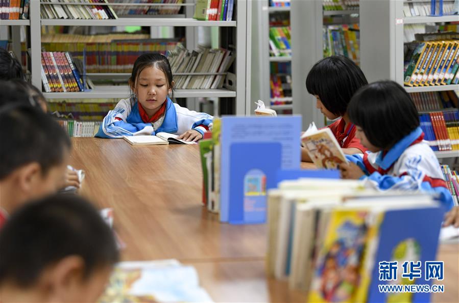 （新華全媒頭條&middot;走向我們的小康生活&middot;圖文互動）（17）23萬人的命運轉折&mdash;&mdash;我國最大易地生態(tài)移民安置區(qū)的脫貧密碼