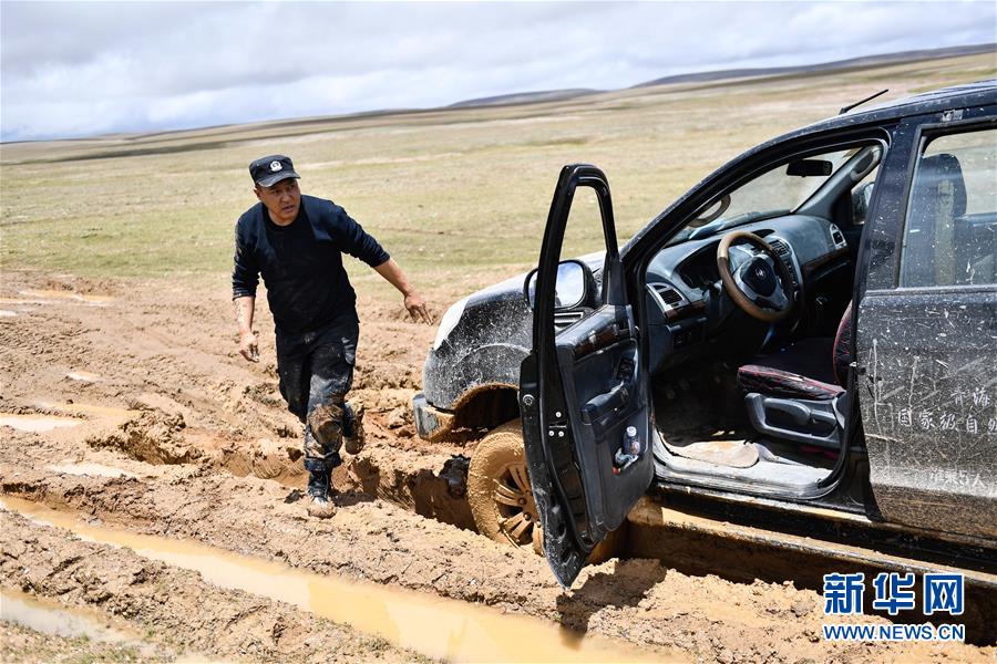 （圖文互動）（3）記者手記：可可西里，&ldquo;挪&rdquo;向&ldquo;藏羚羊大產(chǎn)房&rdquo;的14個半小時