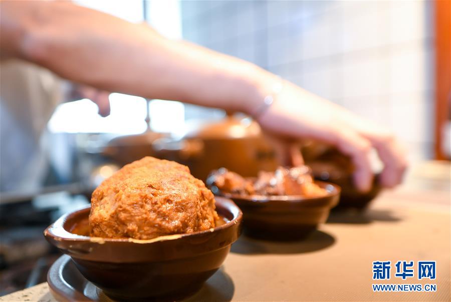 （在習(xí)近平新時(shí)代中國(guó)特色社會(huì)主義思想指引下&mdash;&mdash;新時(shí)代新作為新篇章&middot;習(xí)近平總書記關(guān)切事&middot;圖文互動(dòng)）（7）珍惜盤中餐，狠剎浪費(fèi)風(fēng)&mdash;&mdash;各地積極行動(dòng)堅(jiān)決制止餐飲浪費(fèi)