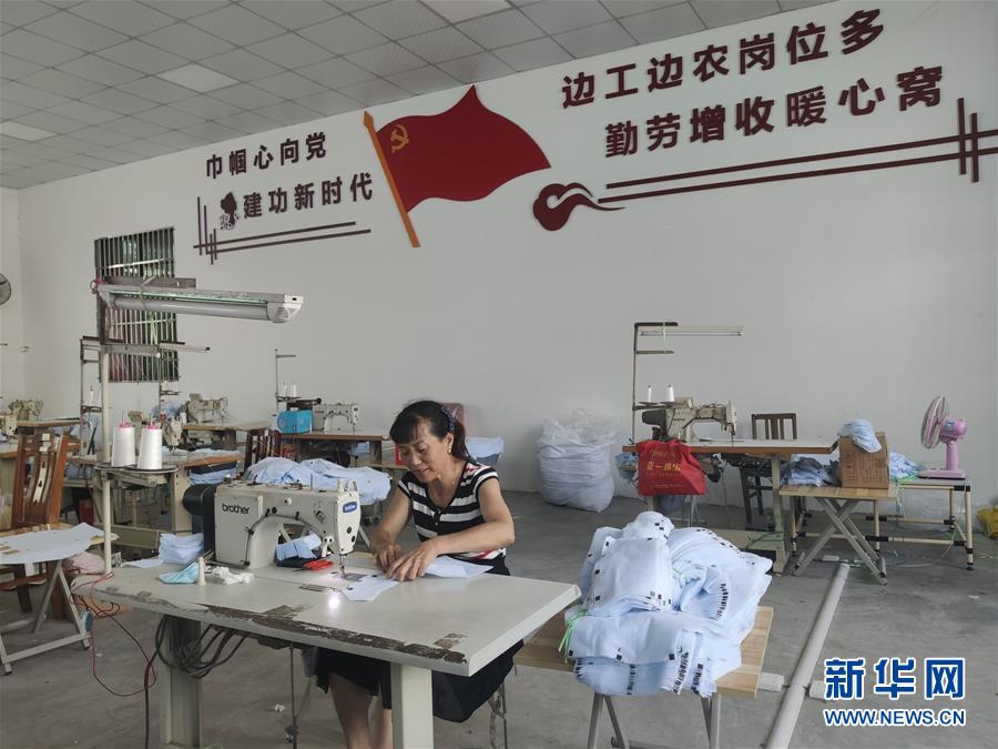 （決戰(zhàn)決勝脫貧攻堅(jiān)&middot;圖文互動(dòng)）（2）安居樂業(yè)并重，搬遷脫貧同步&mdash;&mdash;湖北88萬搬遷群眾脫貧觀察 