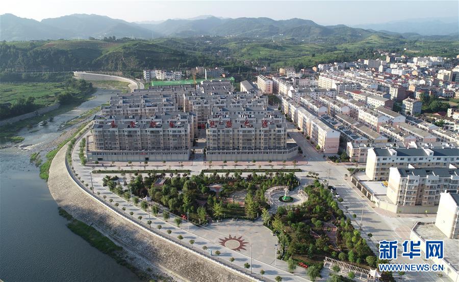 （走向我們的小康生活&middot;圖文互動）（1）&ldquo;樓上過日子，樓下賺票子&rdquo;&mdash;&mdash;來自陜西安康的易地扶貧搬遷一線觀察