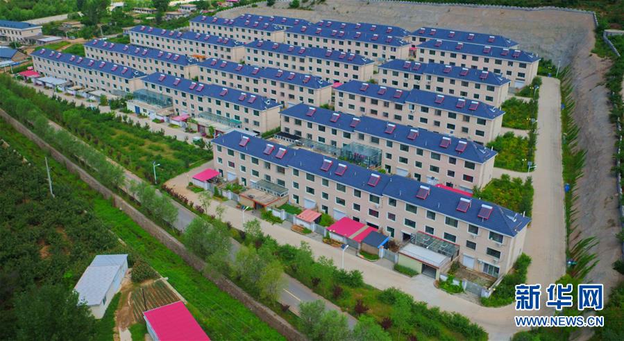 （新華全媒頭條&middot;走向我們的小康生活&middot;圖文互動(dòng)）（12）長(zhǎng)城腳下，小康村串成&ldquo;珍珠鏈&rdquo;