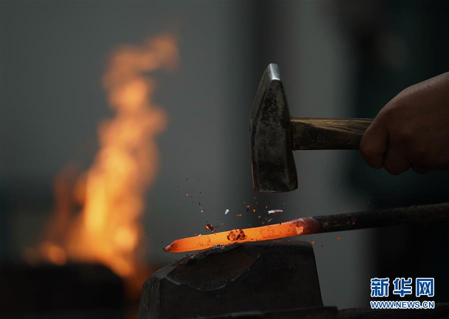 （走向我們的小康生活&middot;決戰(zhàn)決勝脫貧攻堅(jiān)&middot;圖文互動(dòng)）（2）甘青交界處的跨越&mdash;&mdash;保安族、撒拉族的脫貧故事