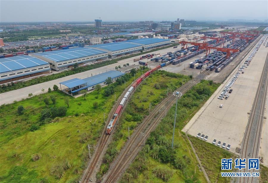 （新華全媒頭條&middot;圖文互動）（3）西部有個(gè)新的&ldquo;圈&rdquo;&mdash;&mdash;成渝加快雙城經(jīng)濟(jì)圈建設(shè)