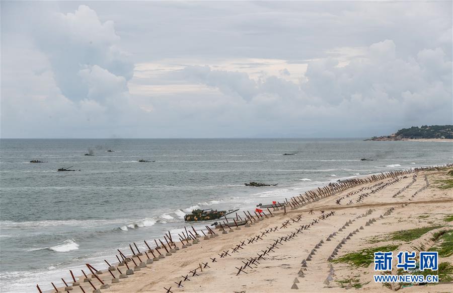 (在習近平強軍思想指引下·我們在戰(zhàn)位報告·圖文互動)(2)陸軍第74集團軍某合成旅:鐵甲戰(zhàn)車馳騁在強軍路上