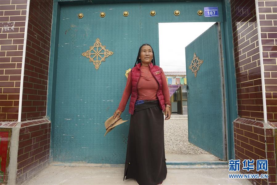 （新華全媒頭條&middot;走向我們的小康生活&middot;決戰(zhàn)決勝脫貧攻堅(jiān)&middot;圖文互動(dòng)）（12）高原上綻放的光芒&mdash;&mdash;來(lái)自青海攻克深度貧困堡壘的故事