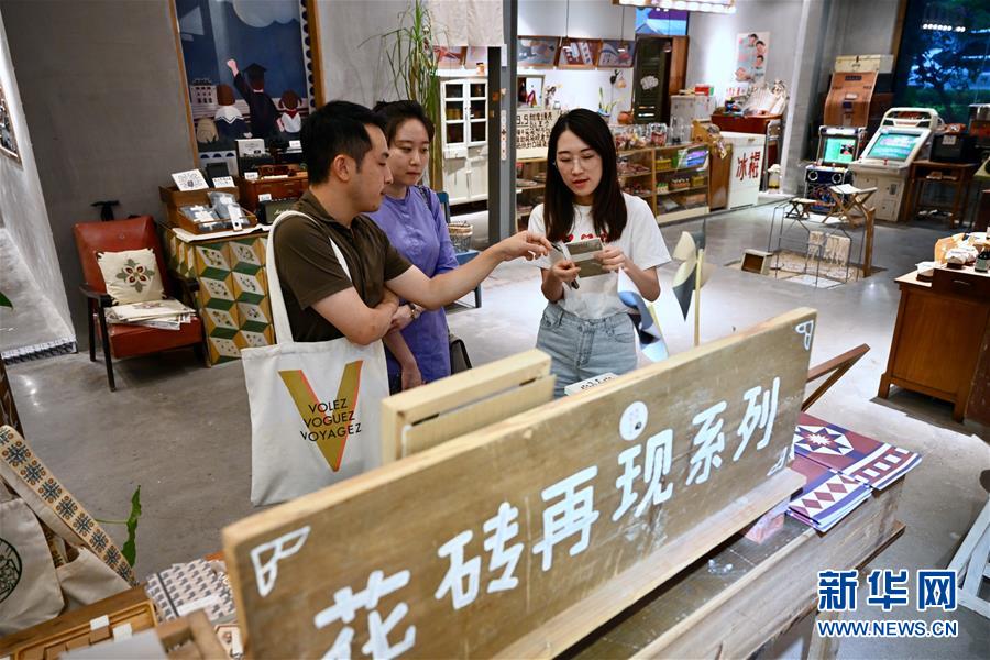 （特區(qū)40年&middot;圖文互動(dòng)）（3）老廠房變身&ldquo;夢(mèng)工廠&rdquo;折射廈門經(jīng)濟(jì)特區(qū)40年變遷