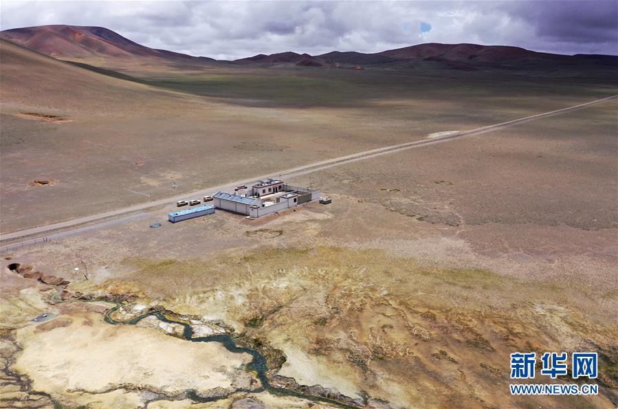 （新華全媒頭條&middot;走向我們的小康生活&middot;決戰(zhàn)決勝脫貧攻堅(jiān)&middot;圖文互動(dòng)）（3）兩次遷徙&ldquo;搬窮&rdquo;記&mdash;&mdash;海拔最高縣雙湖的&ldquo;戰(zhàn)貧故事&rdquo;