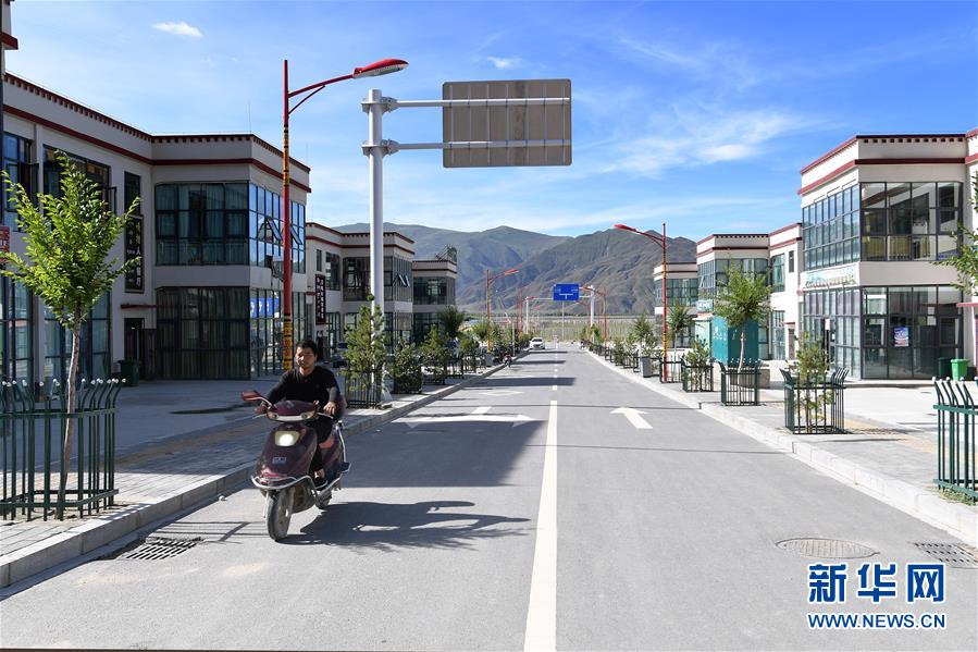 （新華全媒頭條&middot;走向我們的小康生活&middot;決戰(zhàn)決勝脫貧攻堅(jiān)&middot;圖文互動(dòng)）（7）兩次遷徙&ldquo;搬窮&rdquo;記&mdash;&mdash;海拔最高縣雙湖的&ldquo;戰(zhàn)貧故事&rdquo;