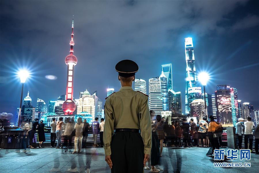 （圖文互動(dòng)）（6）武警官兵&ldquo;雙節(jié)&rdquo;堅(jiān)守戰(zhàn)位保平安