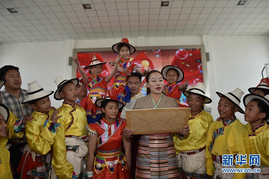 （集中連片特困地區(qū)貧困村調(diào)研行&middot;圖文互動(dòng)）（1）長江源村人的兩個(gè)家和幸福夢&mdash;&mdash;青海格爾木市長江源村脫貧調(diào)查