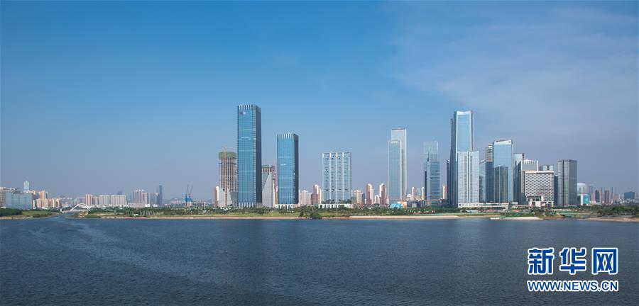 （在習近平新時代中國特色社會主義思想指引下&mdash;&mdash;新時代新作為新篇章&middot;習近平總書記關切事&middot;圖文互動）（2）我家大門常打開&mdash;&mdash;經濟特區(qū)全方位對外開放故事