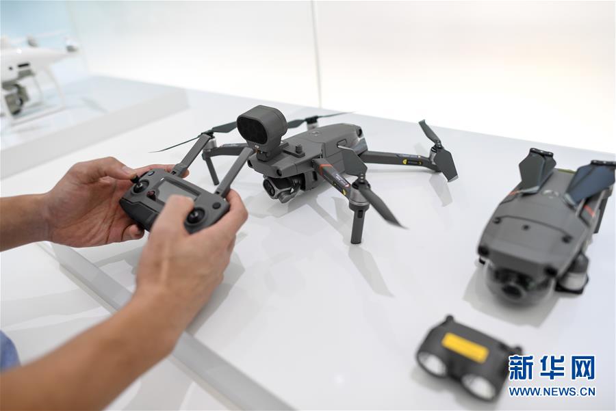 （在習近平新時代中國特色社會主義思想指引下&mdash;&mdash;新時代新作為新篇章&middot;習近平總書記關切事&middot;圖文互動）（7）我家大門常打開&mdash;&mdash;經濟特區(qū)全方位對外開放故事