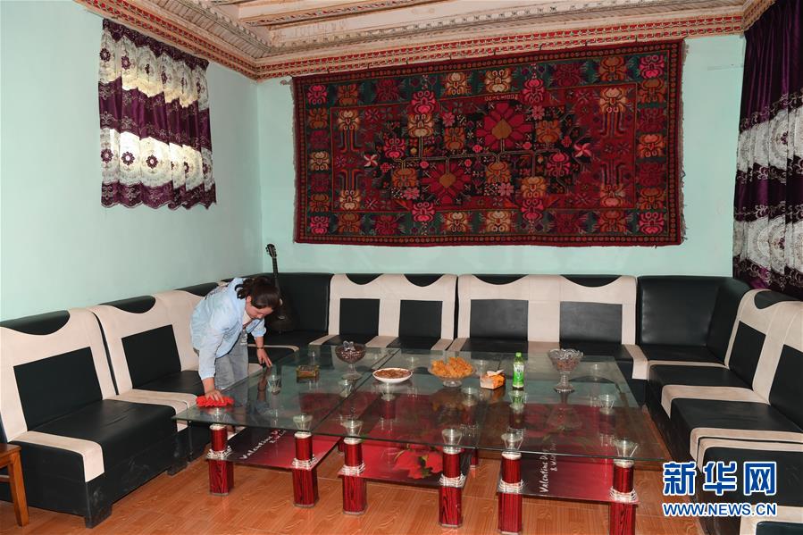 (新華全媒頭條·圖文互動)(10)新天地 新兒女 新奇跡——脫貧攻堅(jiān)繪就新疆新圖景