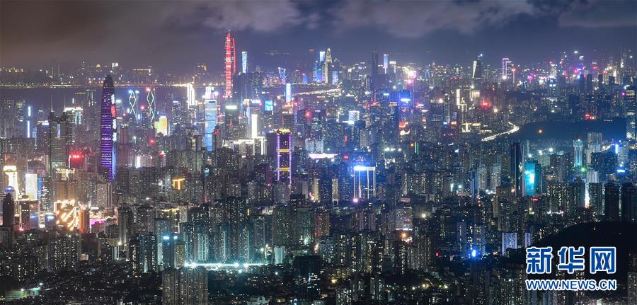 （新華全媒頭條&middot;圖文互動）（18）偉大旗幟引領(lǐng)歷史巨變&mdash;&mdash;習(xí)近平新時代中國特色社會主義思想指引&ldquo;十三五&rdquo;經(jīng)濟社會發(fā)展述評