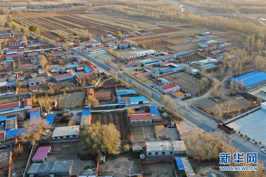 （全面建成小康社會&ldquo;百城千縣萬村&rdquo;調(diào)研行&middot;圖文互動）（2）互助互利，小甘薯帶來甜蜜日子&mdash;&mdash;內(nèi)蒙古奈曼旗互利村闖出產(chǎn)業(yè)致富之路