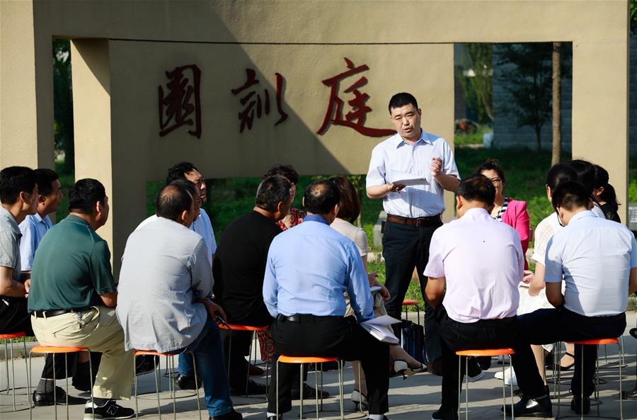 （&ldquo;中國面貌&rdquo;系列述評&middot;圖文互動(dòng)）（3）法治中國&mdash;&mdash;70年中國面貌變遷述評之四