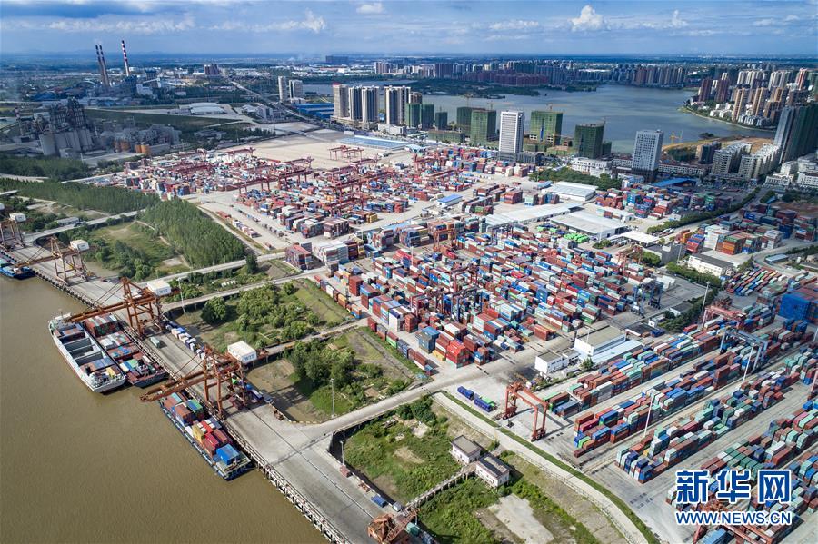 （新華全媒頭條&middot;圖文互動(dòng)）（16）中國道路越走越寬廣&mdash;&mdash;社會主義中國實(shí)踐啟示錄