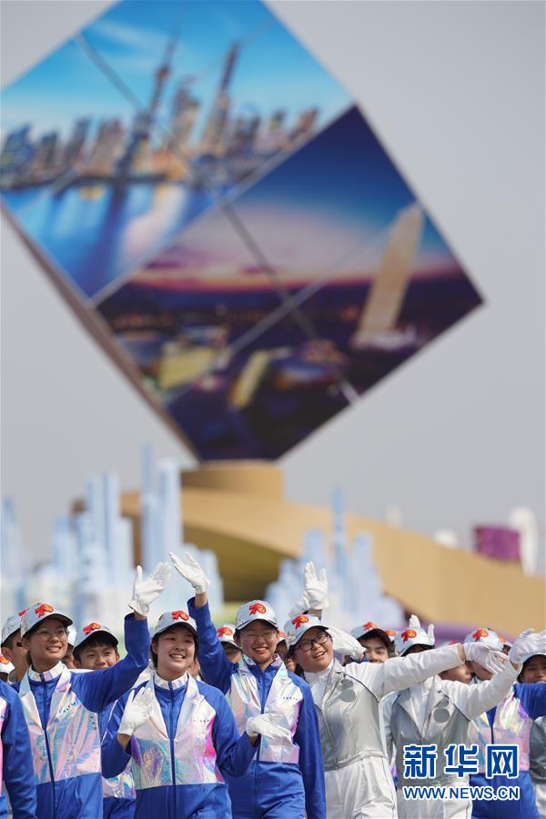 （國(guó)慶70周年&middot;慶祝大會(huì)）慶祝中華人民共和國(guó)成立70周年大會(huì)在京隆重舉行