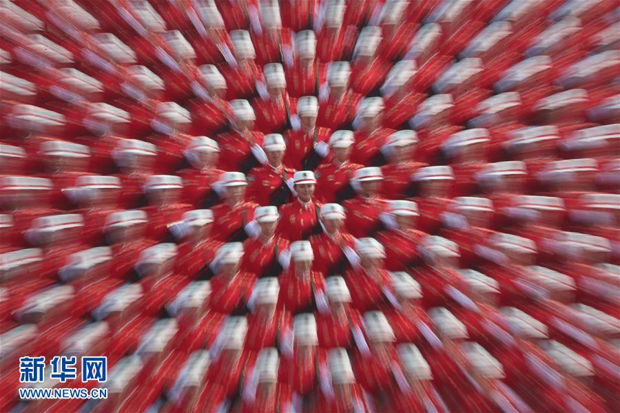 （國慶70周年&middot;慶祝大會）慶祝中華人民共和國成立70周年大會在京隆重舉行