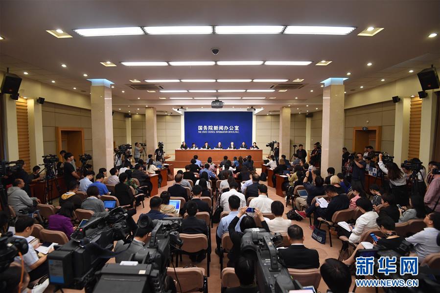 （新華全媒頭條&middot;圖文互動）（9）潮起東方萬象新&mdash;&mdash;以習(xí)近平同志為核心的黨中央團(tuán)結(jié)帶領(lǐng)全黨全軍全國各族人民貫徹落實(shí)黨的十九大精神紀(jì)實(shí)