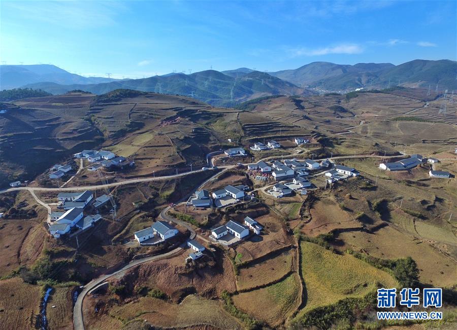 （新華全媒頭條&middot;圖文互動）（10）潮起東方萬象新&mdash;&mdash;以習(xí)近平同志為核心的黨中央團(tuán)結(jié)帶領(lǐng)全黨全軍全國各族人民貫徹落實(shí)黨的十九大精神紀(jì)實(shí)