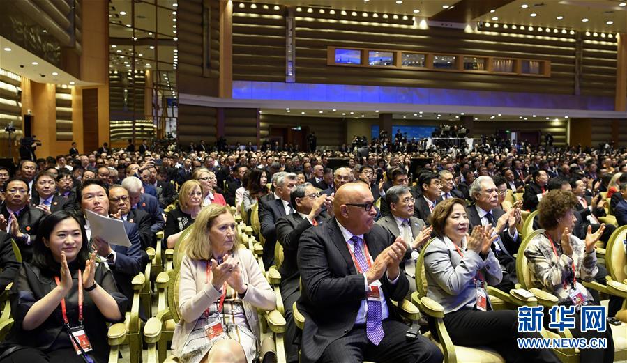 （新華全媒頭條&middot;圖文互動）（12）潮起東方萬象新&mdash;&mdash;以習(xí)近平同志為核心的黨中央團(tuán)結(jié)帶領(lǐng)全黨全軍全國各族人民貫徹落實(shí)黨的十九大精神紀(jì)實(shí)