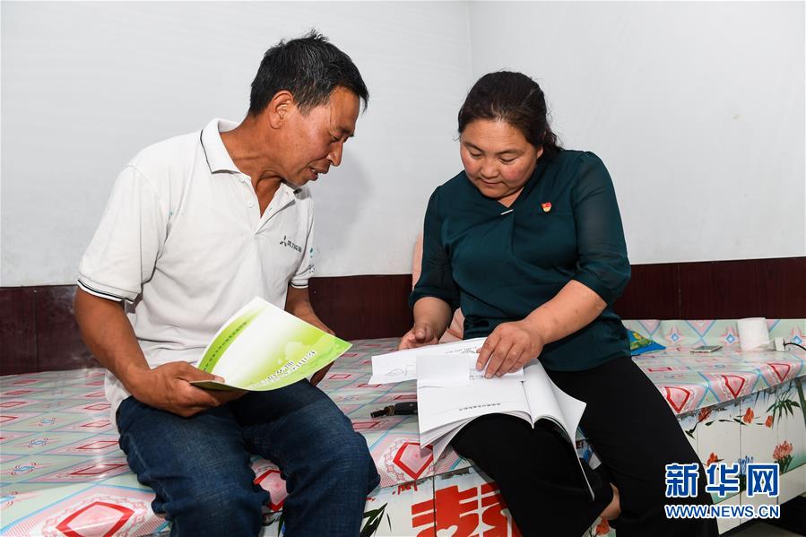 （新華全媒頭條&middot;圖文互動(dòng)）（6）心系北疆　情滿(mǎn)草原&mdash;&mdash;習(xí)近平總書(shū)記考察內(nèi)蒙古回訪記