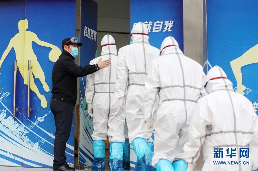 （習(xí)近平致敬的戰(zhàn)&ldquo;疫&rdquo;英雄&middot;公安干警篇&middot;圖文互動）（2）他們，抗疫一線鑄警魂