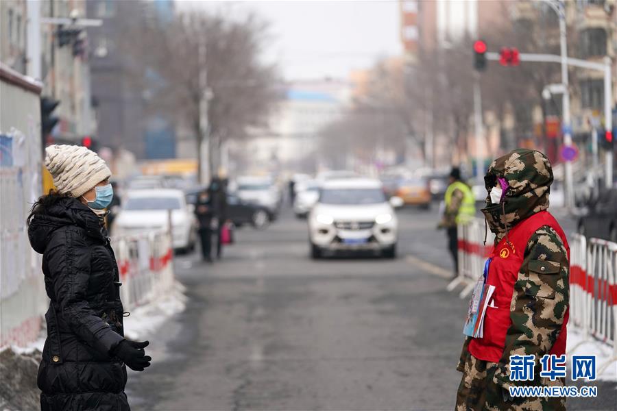 （習(xí)近平致敬的戰(zhàn)&ldquo;疫&rdquo;英雄&middot;志愿者篇&middot;圖文互動(dòng)）（12）他們，微光成炬照征程