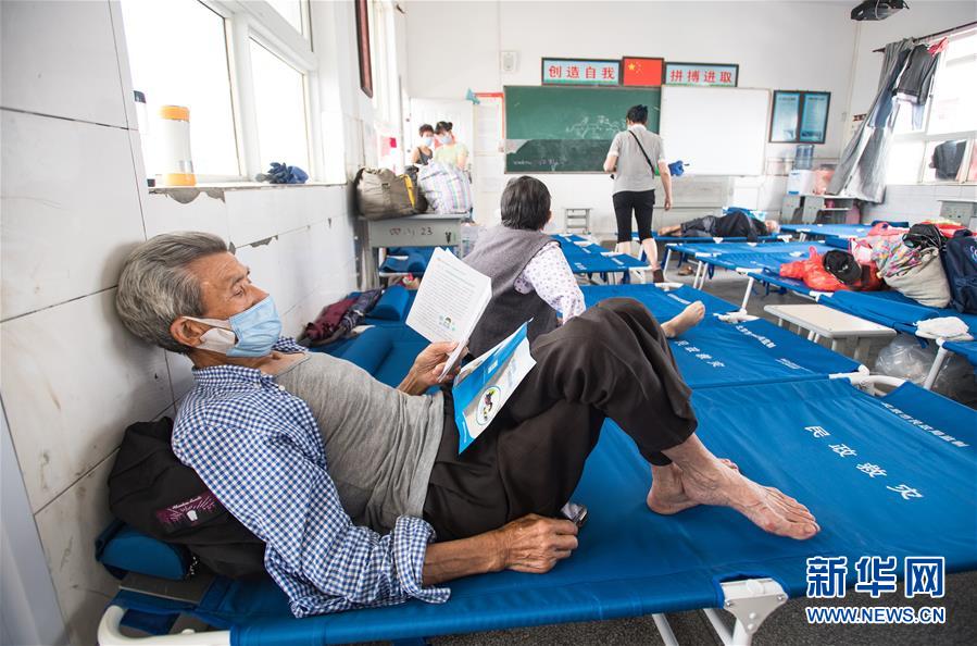 （在習(xí)近平新時代中國特色社會主義思想指引下&mdash;&mdash;新時代新作為新篇章&middot;習(xí)近平總書記關(guān)切事&middot;圖文互動）（5）戰(zhàn)疫魔,斗洪魔&mdash;&mdash;湖北全力應(yīng)對防疫、防汛疊加&ldquo;雙考&rdquo;