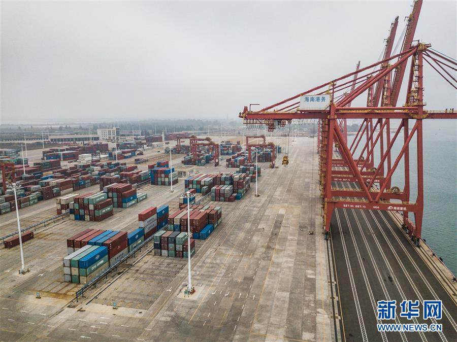 (在習(xí)近平新時(shí)代中國(guó)特色社會(huì)主義思想指引下——新時(shí)代新作為新篇章·習(xí)近平總書(shū)記關(guān)切事·圖文互動(dòng))(3)感受開(kāi)放新魅力——海南自由貿(mào)易港建設(shè)開(kāi)局觀察