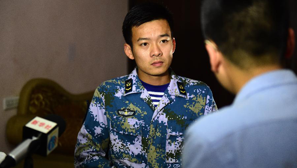 90后潛水員官東：&ldquo;在最危急的那一刻，我只想著趕緊救人&rdquo;