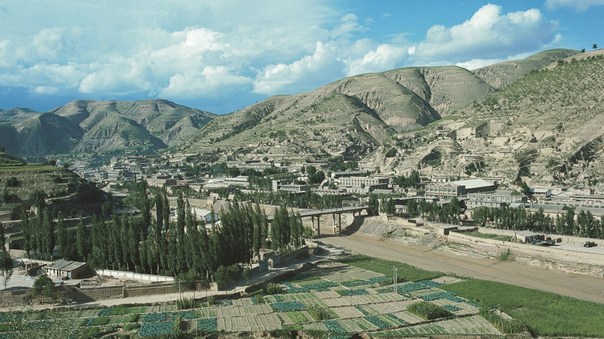 &ldquo;長征&rdquo;&ldquo;萬里長征&rdquo;&ldquo;二萬五千里長征&rdquo;最早出現(xiàn)在什么時候？