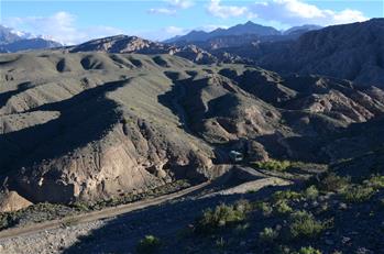 天山深處，&ldquo;山地鐵軍&rdquo;奪路探寶