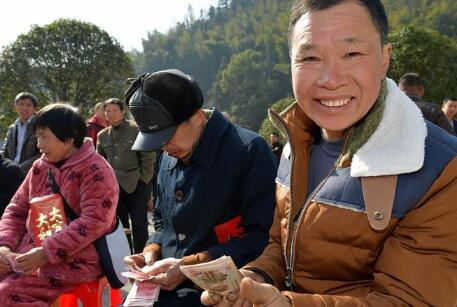 &ldquo;脫貧后，我們分紅了！&rdquo;