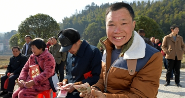 &ldquo;脫貧后，我們分紅了！&rdquo;